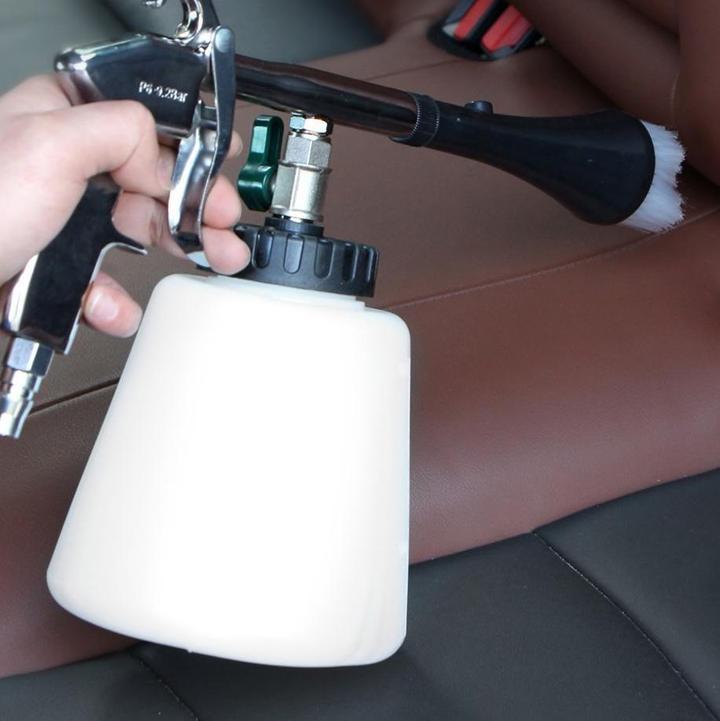 Nástroj na čistenie vysokým tlakom pre auto — Rýchle a trvalé výsledky