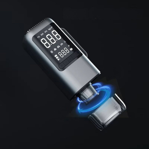 Multifunktionaler 9-in-1 Auto-Starter mit Luftkompressor 