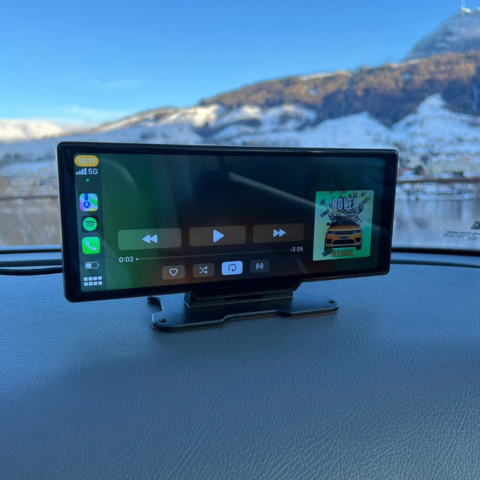 Multimediasystem för bilar - HD-skärm och trådlös CarPlay