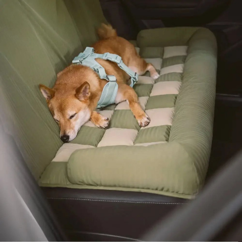 犬用後部座席 – 簡単な取り付けと安定性 