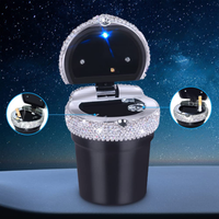 Loistava mini auton tuhkakuppi - tyylikäs muotoilu ja savun kestävä sulkeminen