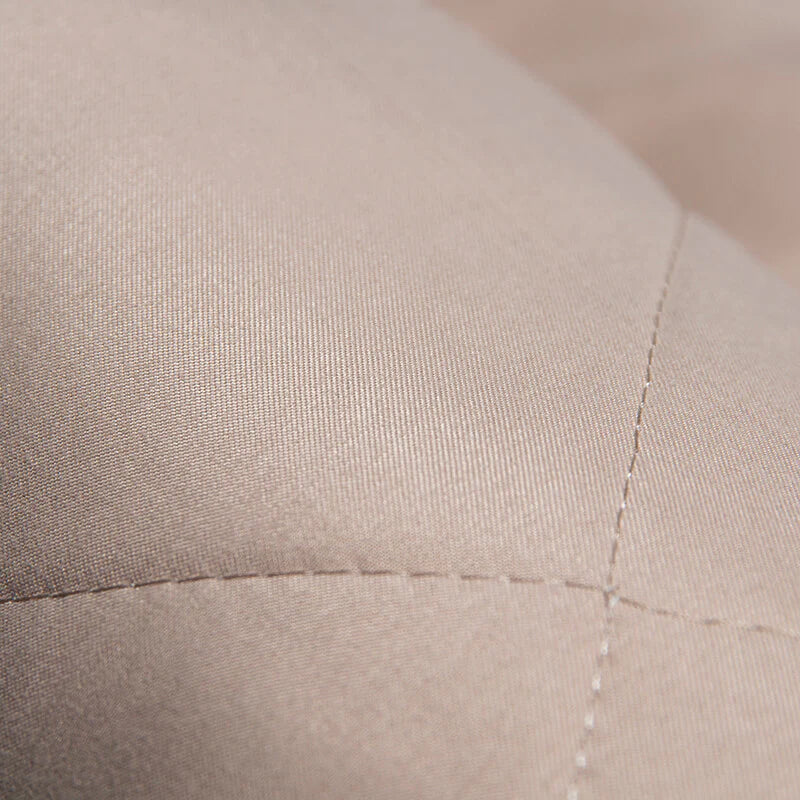 Ochraniacz na fotel samochodowy dla zwierząt - łatwa i bezpieczna instalacja